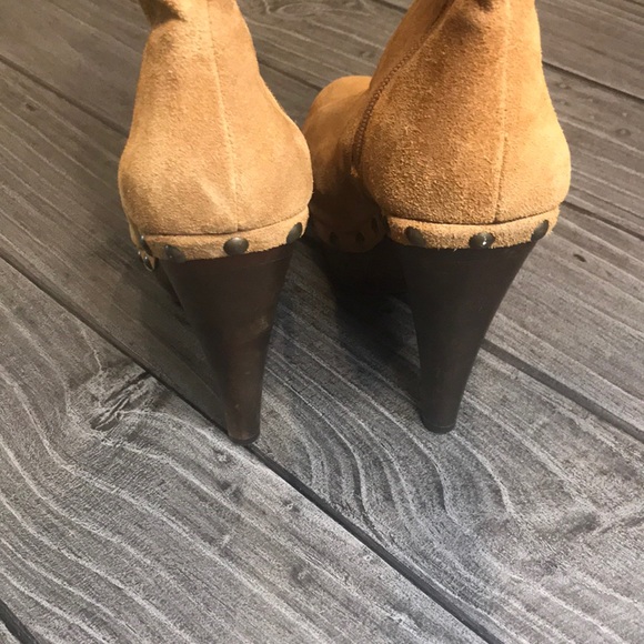 Distressed Leather OTK Foldable Wooden Heel Boots - Picture 4 of 6